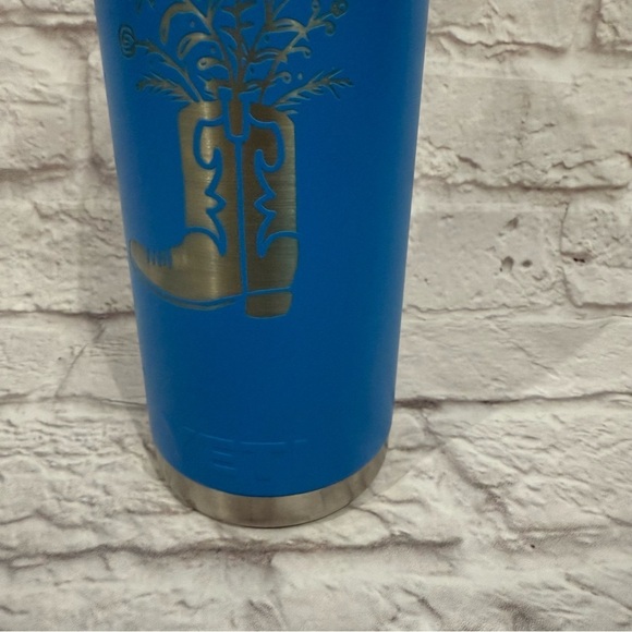 Yeti 26oz Rambler water bottle chug top laser cut western boot wildflowers - Picture 2 of 10